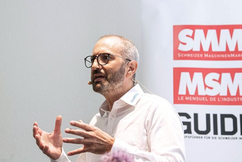 Sergio Galantino, CPO Diametal, zeigte das Potenzial und die Herausforderungen beim Einsatz von Keramik-Werkzeugen auf. (Bild: Thomas Entzeroth)