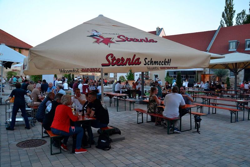 Den Ausklang der Tour markierte ein Abend im Gut Wöllried. (Bild: Dotzler, Dominsky, Lacher, Maderner, Michel, Rosenow, Schweitzer/»kfz-betrieb“)