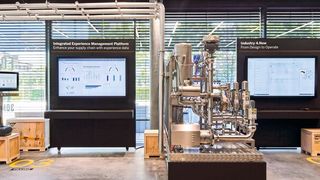 Im Show-Center in Walldorf wird ein Ende-zu-Ende-Prozessfluss gezeigt. (SAP)