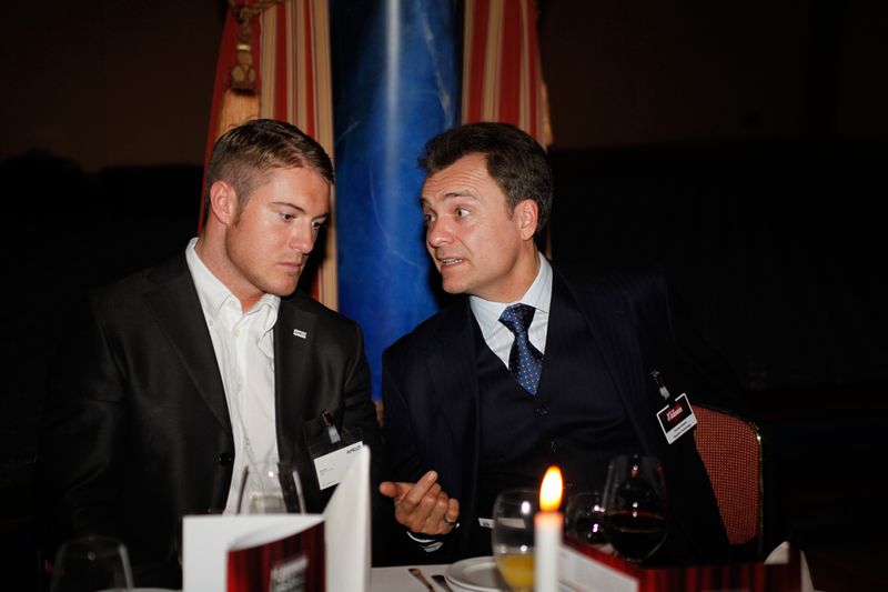 Max Muth, AMD, und Thomas Kessler, Sapphire, führten ein reges Gespräch. (Archiv: Vogel Business Media)