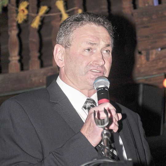 Michael Kramer, Obermeister der Kfz-Innung Niederbayern, stellte erfolgreiche Projekte aus der Innungsarbeit vor. (Bild:  Zietz/»kfz-betrieb«)