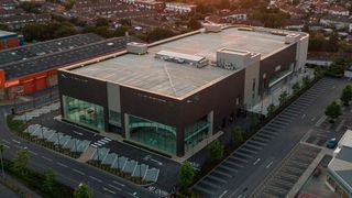 Beim Bau wurde konsequent auf Nachhaltigkeit gesetzt.  (Bild: Jaguar Land Rover)