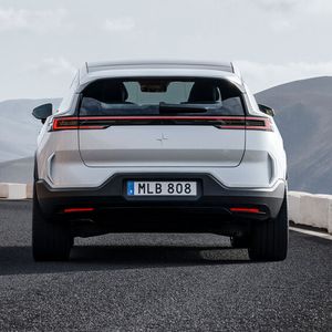 Das Luxus-SUV ist ab rund 90.000 Euro erhältlich.(Bild:  Polestar)