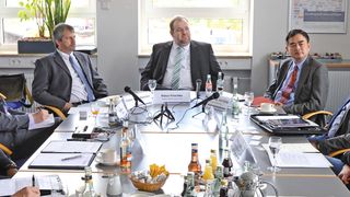 Aktuelle Trends und Anforderungen in der Anschlusstechnik waren das Thema eines Roundtable-Gesprächs. (Bild: Vogel Business Media)