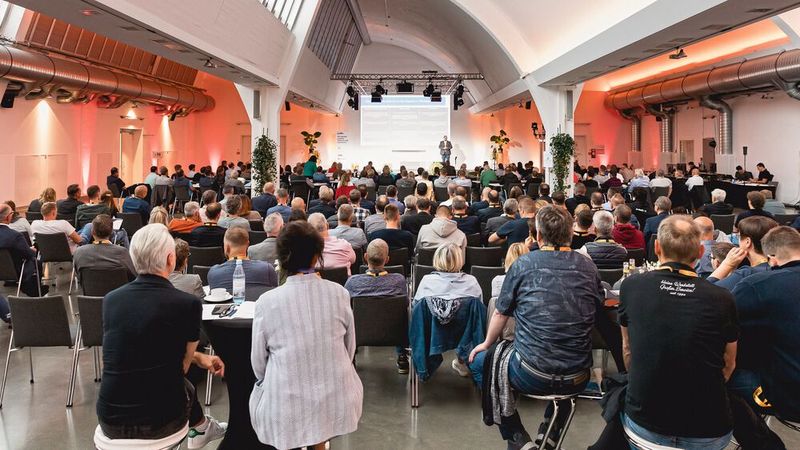 Rund 375 Teilnehmer trafen sich 2023 zur 32. Fachtagung. Das sollte in diesem Jahr locker zu toppen sein.(Bild:  Stefan Bausewein)
