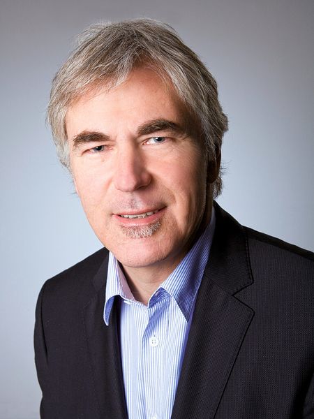 Uwe Wassermann, Director Business Development Building Industry bei Autodesk, weist darauf hin, dass bis 2014 jährlich 1,5 Mrd. Euro aus dem Energie- und Klimafonds bereitstehen, um Gebäude energieeffizient zu sanieren.  (Bild: Autodesk)