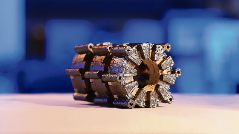 三相压缩无头磁阻机的这些定子是通过3D多功能打印机生产的。 (开姆尼茨工业大学/Jacob Müller)