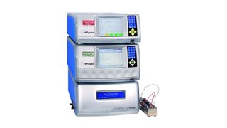 Abb. 1: Das Wyatt-Eclipse-Partikeltrennsystem mit Dawn-Heleos-Lichtstreugerät sowie Optilab-rEX-Refraktometer (rechts) misst nach dem allgemeinen Trennprinzip der AF4.  (Bild: Wyatt Europe)