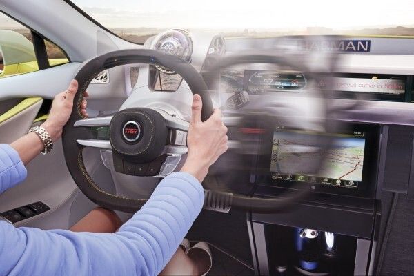 Mit dem vollelektrisch angetriebenen Konzeptfahrzeug „XchangE“ zeigt die Schweizer Ideenschmiede Rinspeed auf dem Genfer Auto-Salon die Zukunft des autonomen Fahrens.  (Rinspeed)