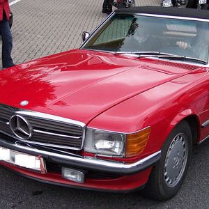 Rang 4: Mercedes Benz SL R 107 mit 15.798 H-Kennzeichen / Bestand 19.964(Bild:  Mercedes-Benz 560 SL /Stahlkocher / CC BY-SA 3.0)