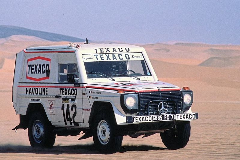 Auf diesem 280 GE der Baureihe 460 gewannen Jacky Ickx und Claude Brasseur die Rallye Paris–Dakar 1983. (Bild: © Daimler AG)