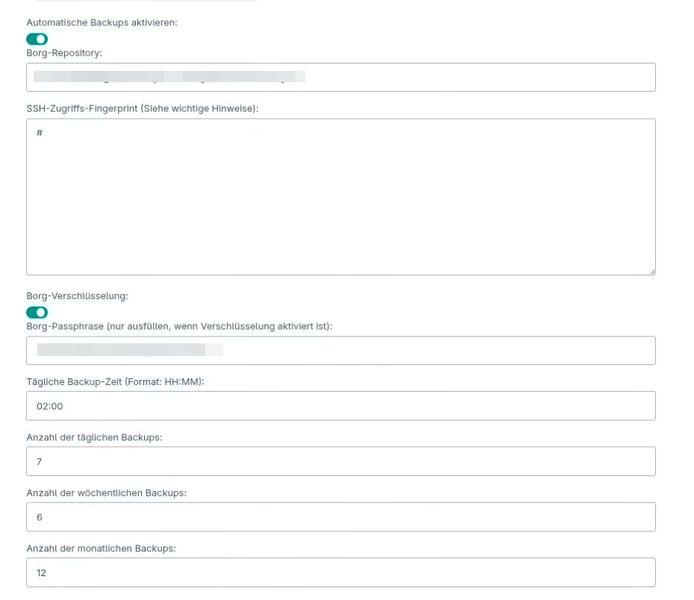 In der ausgefüllten Backup-Konfiguration steht der Fingerprint auf „#“, die Borg-Verschlüsselung ist aktiv, und die Aufbewahrung greift mit sieben Tages-, sechs Wochen- und zwölf Monatsständen bei einem nächtlichen Scan um 2:00 Uhr. (Bild: Joos – Libre Workspace)