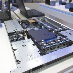 Mit einer Größe von einer Höheneinheit sorgt die Precision 3930 nicht nur für eine optimale Rack-Dichte, sondern erlaubt auch den Einsatz bei höheren Umgebungstemperaturen. (J. Pfeiffer/konstruktionspraxis)