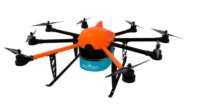 Height Tech hat im Forschungsprojekt Romeo (Remotely Operated Mosquito Emission Operation) einen Moskitocopter-Prototyp entwickelt. Er kann über eine spezielle Vorrichtung sterilisierte Mückenmännchen an per GPS definierten Punkten frei lassen oder über ein großes Areal gleichmäßig verteilen. (Bild: Height Tech)