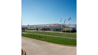 Die neue Produktionsstätte nahe Ploiești ist das zweite Timken Werk in Rumänien und soll der Abdeckung des weltweiten Bedarfs an hochtechnisierten Timken Kegelrollenlagern in Größen bis zu 300 mm Durchmesser dienen. In das auf einem Gelände von 15.000 m² gelegene hochmoderne Werk wurden rund 60 Millionen US-Dollar investiert. Zunächst 120 Mitarbeiter sind dort beschäftigt. (Timken)