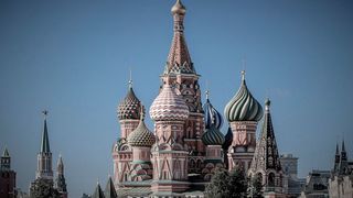 Russlandexporte auf kleiner Flamme! Deutschland exportiert und importiert wieder deutlich mehr als letztes Jahr. Lediglich die Einfuhren nach Russland sind stark zurückgegangen, wie Destatis analysiert hat. Hier ein kleiner Blick auf das deutsche Handelsgeschehen. (Bild: M. Kasparowitsch)