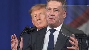 Am vergangenen Samstag auf einer Wahlkampfveranstaltung der US-Republikaner im Guardian Centers of Georgia: US-Präsident Donald Trump hört Audi-Chef Gernot Döllner zu.  (Bild: picture alliance / AP Photo / Mark Schiefelbein)