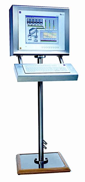 Bild 1: PC-basierte Bediensysteme werden über optische eigensichere Lichtwellenleiterkabel in ein über Kilometer ausgedehntes, durchgängiges Ethernet eingebunden. (Archiv: Vogel Business Media)