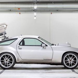 Mehr als 30 Jahre lang half er, Autos leiser zu machen. Heute steht er im Porsche Museum und wirft – ohne Vorkenntnis seiner Geschichte – aufgrund seines bizarren Auftretens zuallererst die Frage auf: Was ist das?(Bild:  Porsche)