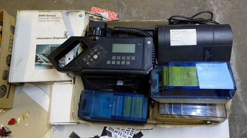 ... ein 30 Jahre altes Diagnosegerät? Oder so ähnlich. (Bild: Rosenow – VCG)