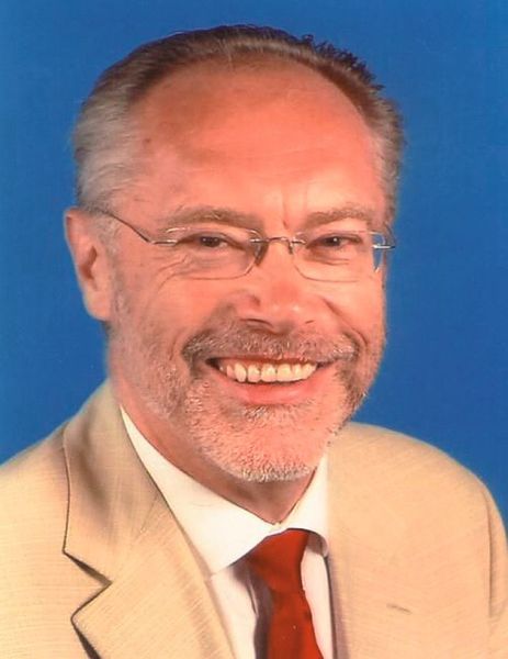 Für Finanzexperte Michael Vetter ist die Hausbank noch kein Auslaufmodell.  (Bild: Vetter)