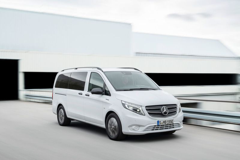Der elektrische Vito Tourer hat eine Reichweite von bis zu 421 Kilometern. (Bild: Daimler)