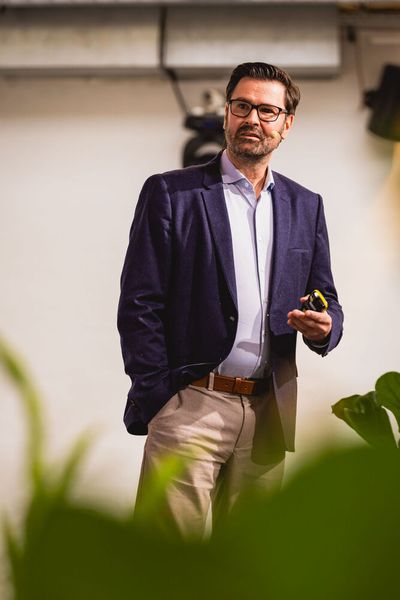 Impressionen vom 24. Würzburger EMS-Tag: Im Mittelpunkt standen aktuelle Branchenthemen, praxisnahe Impulse und insbesondere der persönliche Austausch innerhalb der EMS-Community. (Bild: Stefan Bausewein)