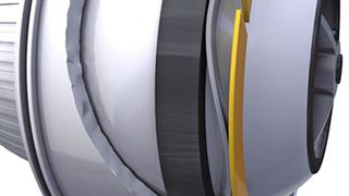 Eine Smalley-Crest-to-Crest-Wellenfeder übernimmt die Vorspannung in einer LED-Beleuchtungskomponente. (Bild: TFC)