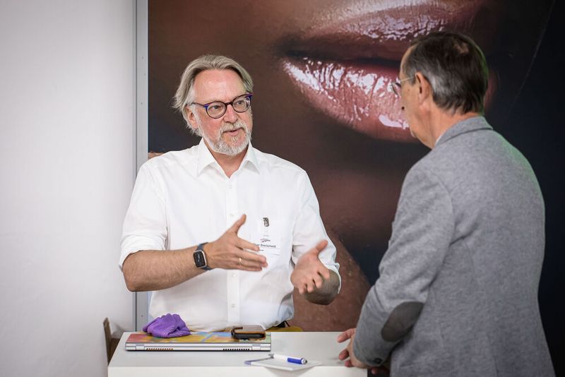 Steckverbinderkongress 2023 Tag 2: Kongress mit Trendthemen von PCF über DC-Steckverbinder, Hybridsteckverbinder, Qualifizierung, Single Pair Ethernet, Hands-on Workshops bis zu 3D-Druck und Konfektionierung. (Bild: Stefan Bausewein)