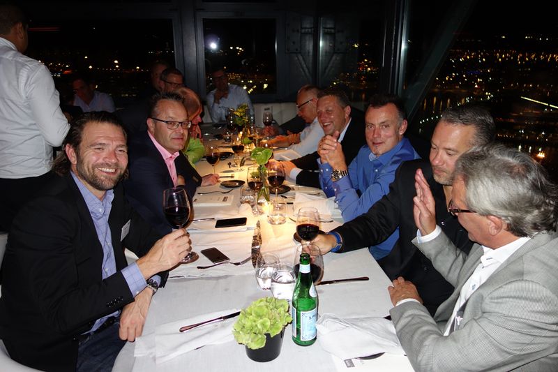 Denmark is enjoying the evening with ALSO. (Bild: IT-BUSINESS)