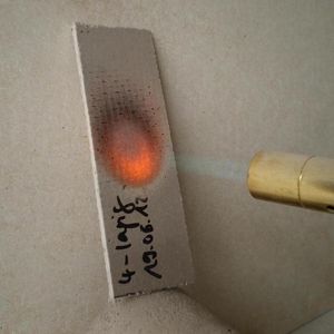 Der neue nichtbrennbare Faserverbundwerkstoff NFW setzt Maßstäbe: Ein spezielles Glasgewebe und eine keramische Matrix sorgen für eine Dauertemperaturbeständigkeit bis 600°C. Der Werkstoff besitzt ein Prüfzeugnis der Klasse A1 nach EN 13501-1 und die Nichtbrennbarkeit nach IMO FTP Code Teil 1 und kann somit auch im Brandschutzbereich eingesetzt werden.