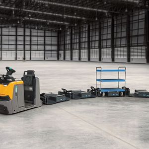 Bis zu acht Ladeeinheiten des neuen Anhängersystems Liftliner lassen sich mit Jungheinrich-Elektroschleppern der EZS-Baureihen 1, 3 und 5 koppeln.(Bild:  Jungheinrich)