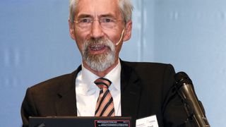 Prof. Dr.-Ing. Engelbert Westkämper, Leiter des Fraunhofer-Institut für Produktionstechnik und Automatisierung IPA in Stuttgart: „Unternehmen müssen hier schon den Schulterschluss üben, um auch im Ausland stärker zu kooperieren.“  (Bild: Fecht)