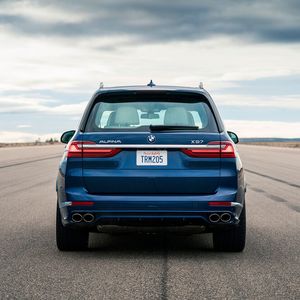 457 kW/621 PS hat Alpina aus dem 4,4 Liter großen V8-Bi-Turbo herausgeholt. (Bild:  Alpina)