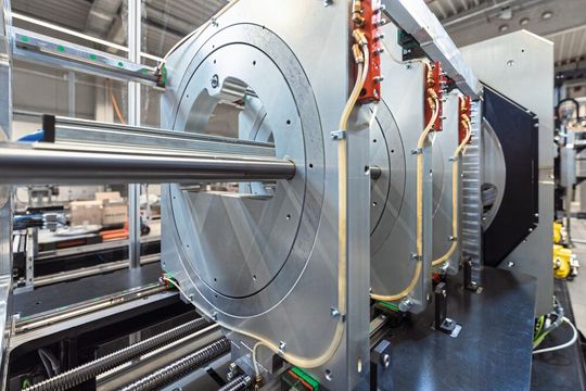 Schaeffler Elmotec Statomat nutzt neun verschiedene Typen von Franke-Drehverbindungen mit Lagerdurchmessern bis 900 mm.(Bild:  Franke GmbH)