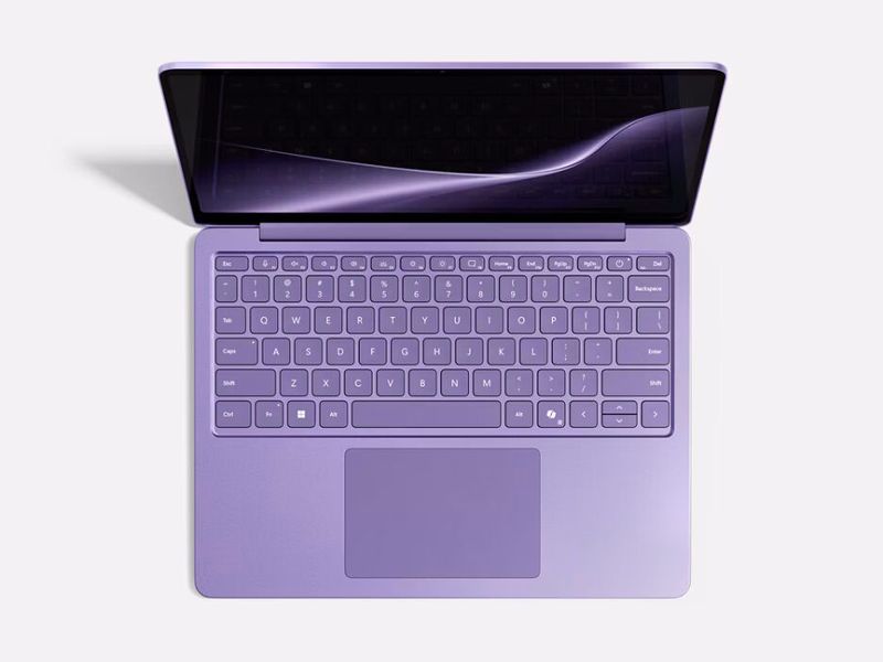 Das Surface Laptop 13 Zoll ist grundsätzlich mit 16 GB RAM ausgestattet. Beim Surface Pro 12 Zoll sind alternativ auch 24 GB RAM möglich. (Bild: Microsoft)