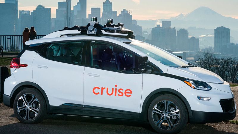 Derzeit sind auf den Straßen von San Francisco keine Robotaxis von Cruise mehr unterwegs. Die fahrerlosen Autos der Google-Schwester Waymo fahren dagegen weiterhin.(Bild:  Cruise)