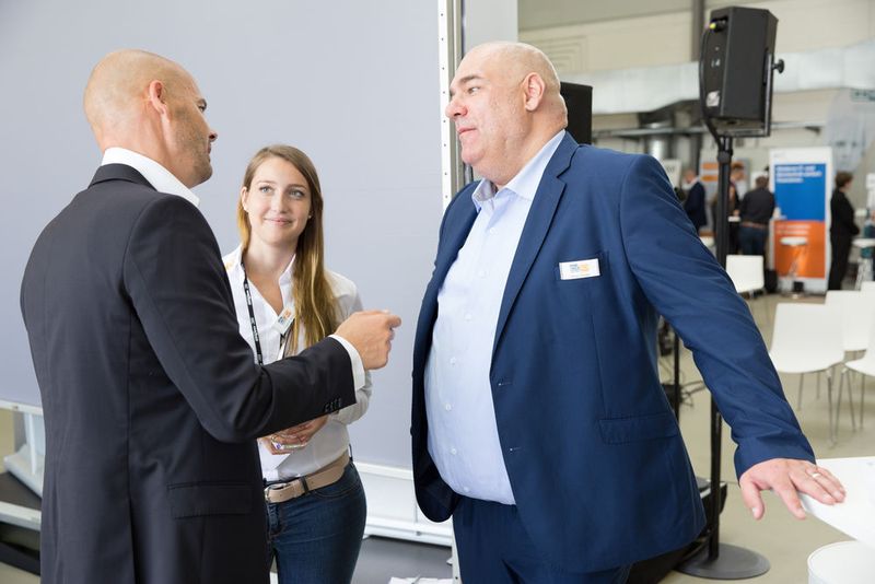 Die Aussteller führten intensive Gespräche mit den Comteam-Partnern. (Comteam)
