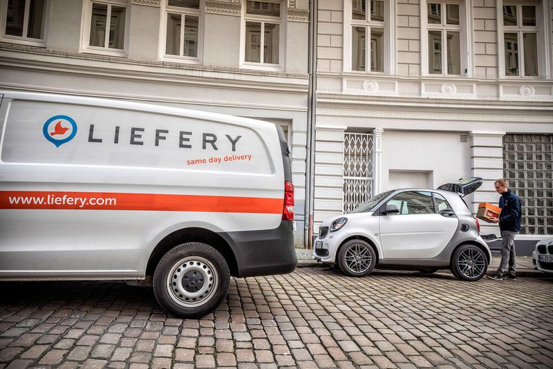 Liefery versteht sich als spezialisierter Dienstleister für die Auslieferung von Waren in einem genauen Zeitfenster. (Bild: Daimler)