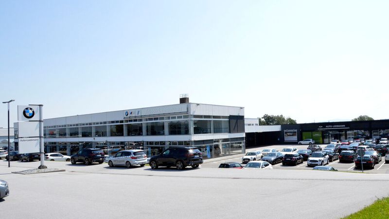 Der Händler in Passau handelt mit BMW- und Mini-Fahrzeugen. (Bild: Wehner/»kfz-betrieb«)