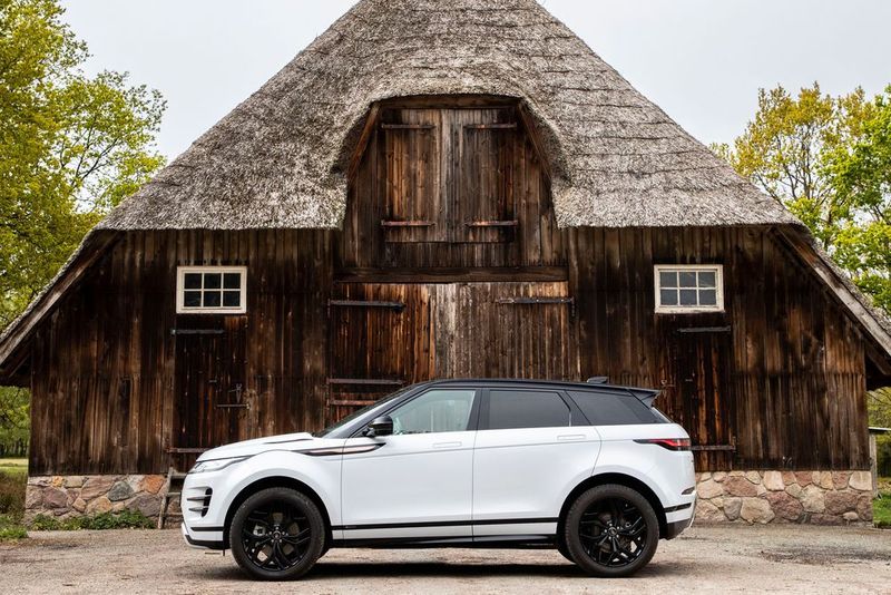 In der Länge ist der Evoque im Vergleich zum Vorgänger nicht gewachsen. (Land Rover)