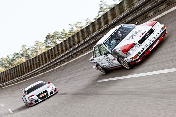 Zwei Generationen in der DTM: Audi V8 DTM von 1991 (vorn) und der aktuelle Audi A5 DTM. (Foto: Audi)
