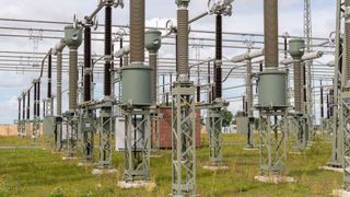 Spie setzt die neuen 380-/110-kV-Umspannwerke im Südwesten Schleswig-Holsteins erstmals in einer gebündelten Vergabe als Generalunternehmer um. (Tennet)