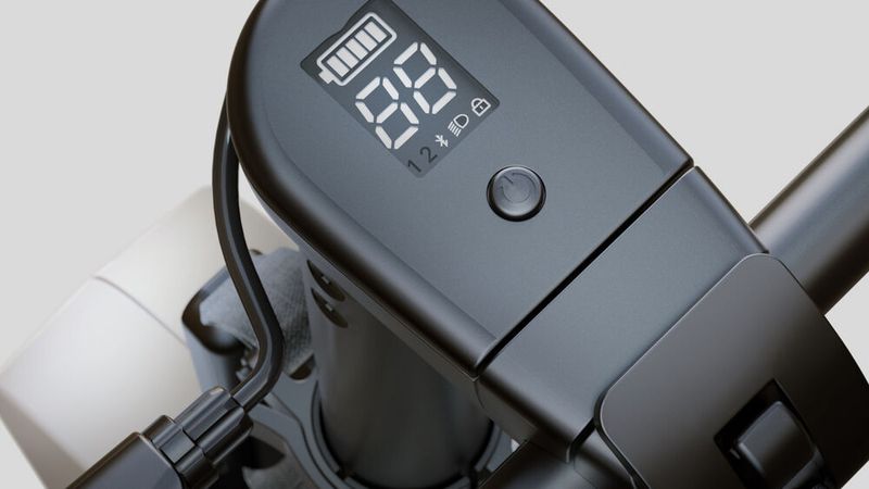 Ein Minidisplay informiert über Akkustand und Geschwindigkeit. (Bild: Honda)