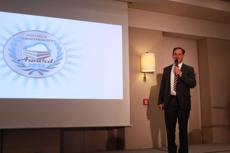 Werner Nieberle, Geschäftsführer bei Vogel IT-Medien, hielt eine kurze Ansprache, bevor der HOSTING und SERVICE PROVIDER Award 2014 verliehen wurde. ( IT-BUSINESS/Sarah Maier)