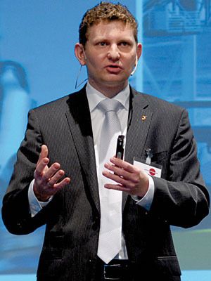 „Die Unterscheidung zwischen Marketing für Geschäftskunden und Konsumenten ist Blödsinn.“ Dr. Andreas Bauer, Director Marketing der Kuka Roboter GmbH in Gersthofen Bild: Untch (Archiv: Vogel Business Media)