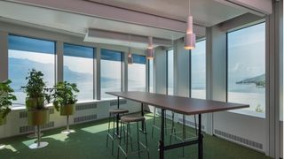 sageglass-smart-glazing (Quelle: Außenansicht des mit SageGlass Smart Glazing ausgestatteten Hauptsitzes von Nestle © SageGlass - Fotograf Adrien Barakat, Architekturbüro Brönnimann et Gottreux Architectes SA)