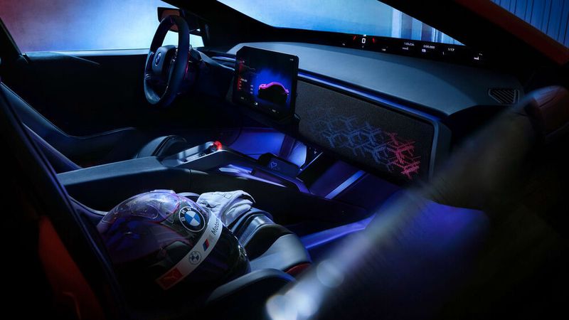 Der Innenraum ist nah an der „normalen“ Neuen Klasse. (Bild: BMW)