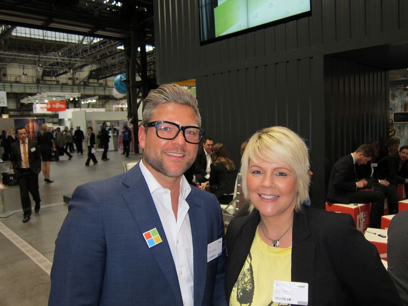 Stefan Hermann und Jana Tappendorf, Microsoft (Bild: IT-BUSINESS)