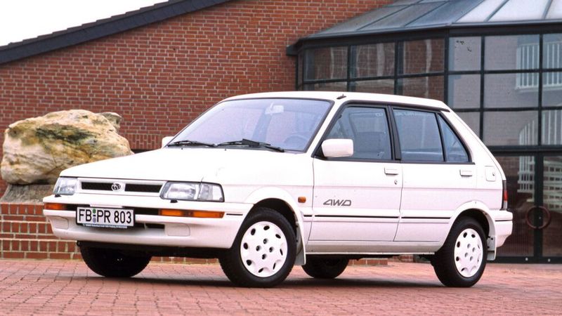 Den Justy baute Subaru zwischen 1984 und 2011. Auch ihn gab es, bis auf die letzten Version, ausschließlich mit Allradantrieb. Statt den Subaru-typischen Boxermotoren verfügte er über Drei- und Vierzylinder-Reihenmotoren. (Bild: Subaru Deutschland)